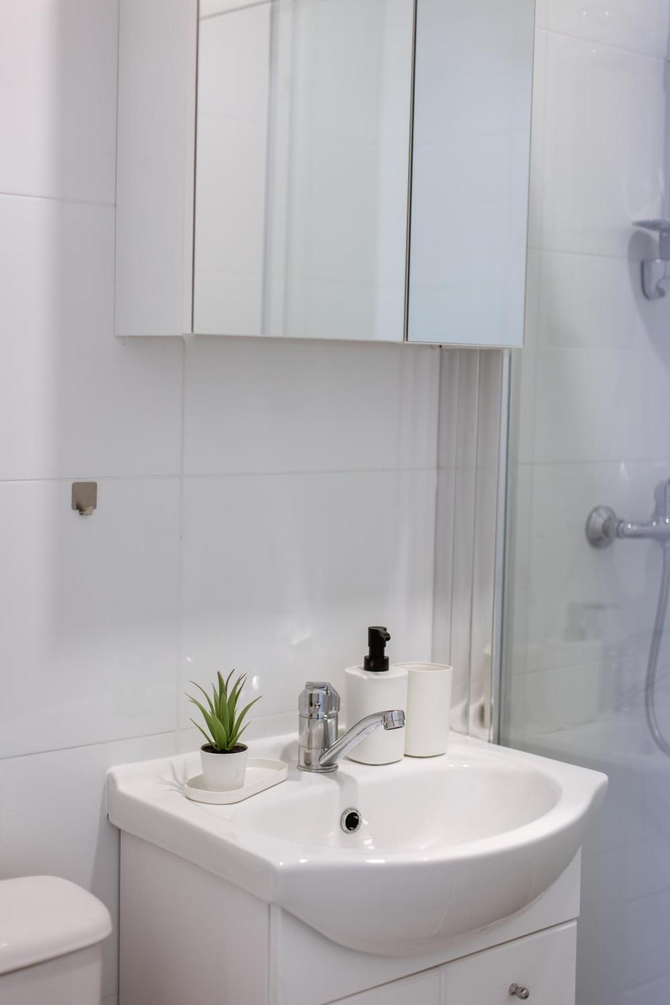 Cozy Studio Apartment In Osijek - Self Check In 외부 사진
