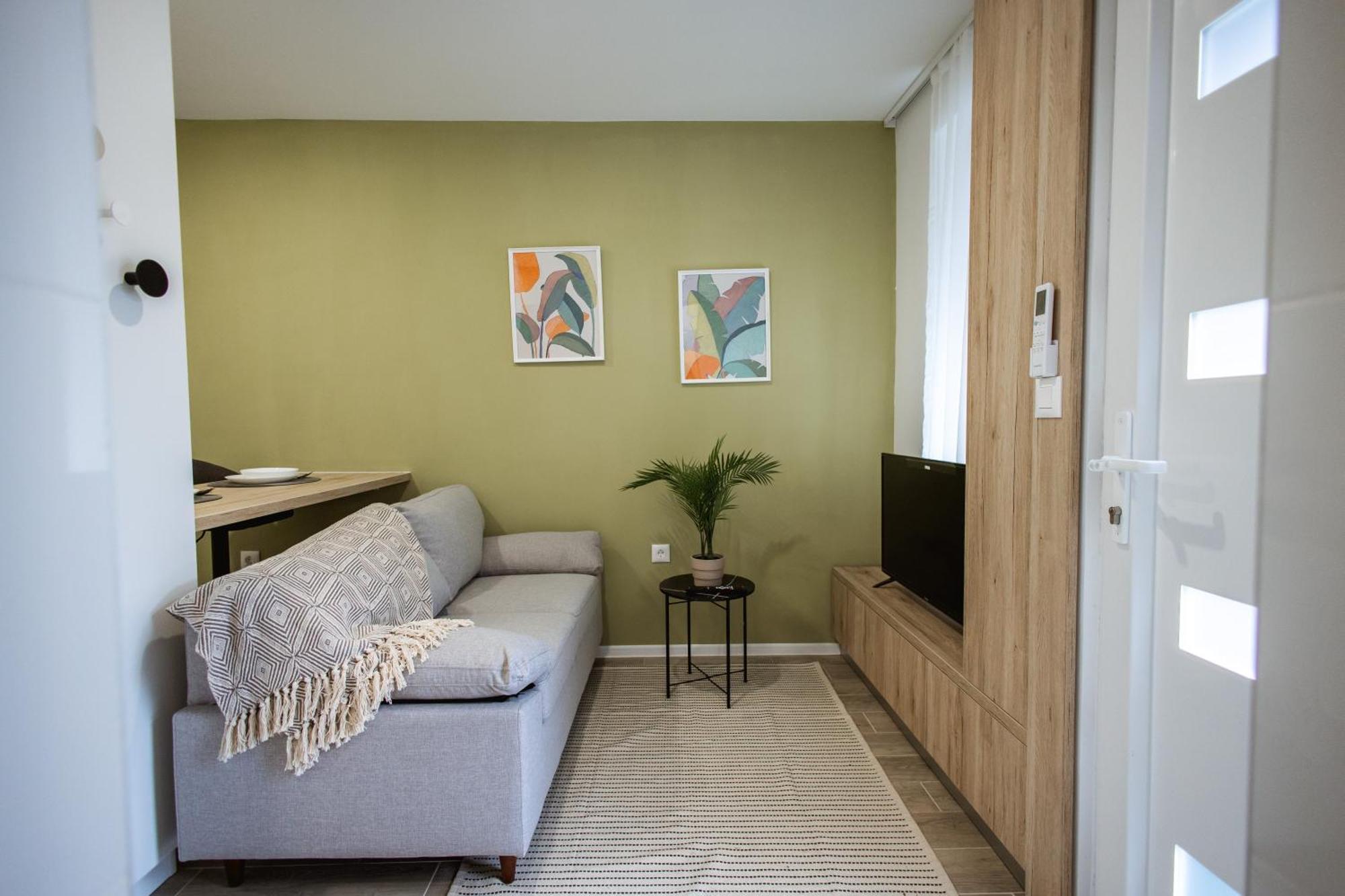 Cozy Studio Apartment In Osijek - Self Check In 외부 사진